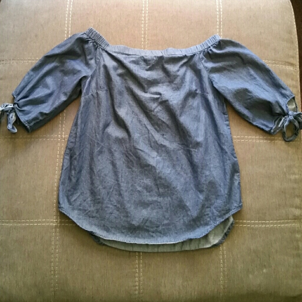 Off the Shoulder Denim Style Top